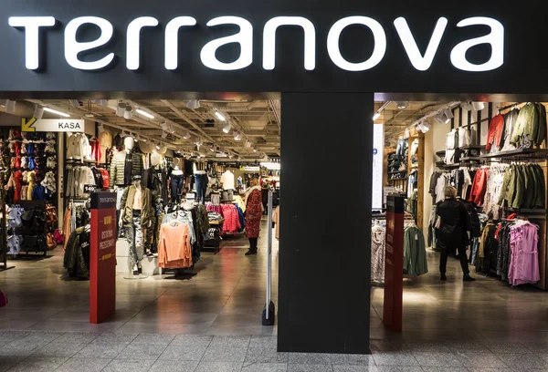 Polonia Krakow Marzo 2018 Tienda Terranova Galeria Krakowska — Foto de Stock