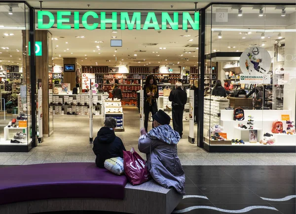 克拉科夫 2018年3月19日 Deichmann 店在莱里亚 Krakowska — 图库照片