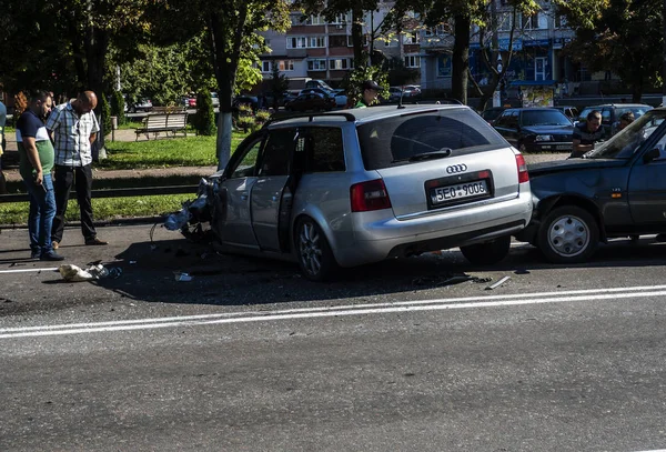 Borispyl Ukraina Aug 2018 Skåpbil Och Audi Bil Kraschade Varandra — Stockfoto