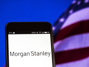 Kiev, Ukrayna - 12 Eylül 2018: Morgan Stanley logo akıllı telefon görüntülenen gördüm