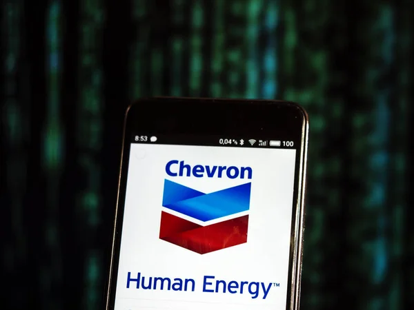Київ Вересня 2018 Chevron Логотипу Видно Відображене Смарт Телефон — стокове фото