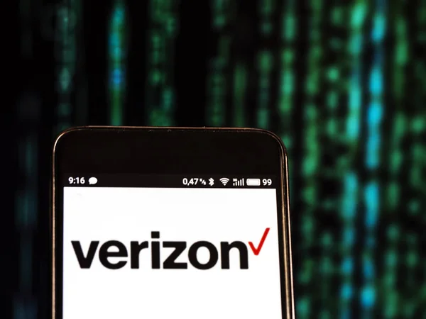 Kijów Ukraina Września 2018 Verizon Logo Widoczne Wyświetlane Smart Phone — Zdjęcie stockowe