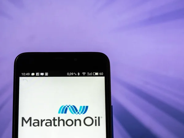 Kiew Ukraine September 2018 Marathon Logo Des Ölkonzerns Auf Smartphone — Stockfoto