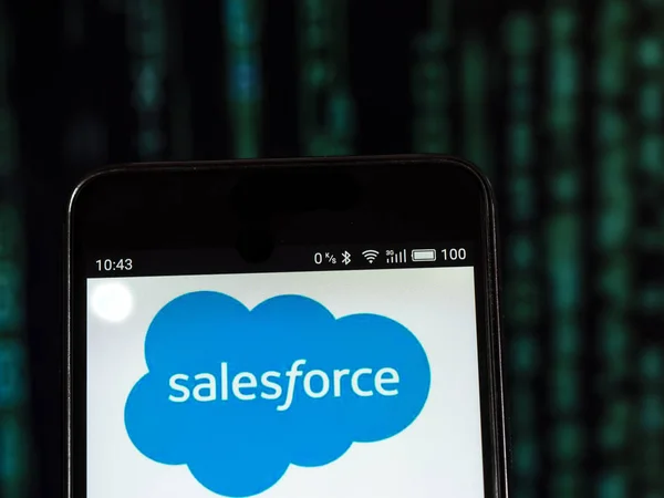Київ Вересня 2018 Salesforce Хмарних Обчислень Логотип Компанії Бачив Відображене — стокове фото