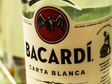 Kiev, Ukrayna 26 Eylül 2018: Store, alkollü içecekler Bacardi ROM. Barcardi özel tutulan, Aile tarafından işletilen ruhları şirket dünyanın en büyük olduğunu.