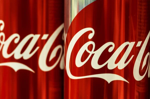 Київ Вересня 2018 Coca Cola Полиці Магазину — стокове фото