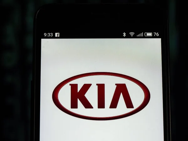 Kiev Ukraine Set 2018 Logotipo Kia Motors Exibido Smartphone Kia — Fotografia de Stock