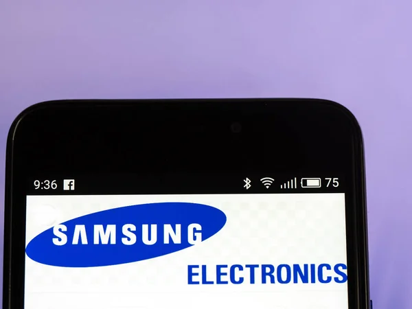 Kyjev Ukrajina Set 2018 Logo Samsung Electronics Vidět Zobrazeného Chytrý — Stock fotografie