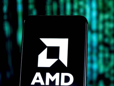 Kiev, Ukrayna - 10 Ekim 2018: Gelişmiş mikro aygıtlar logo akıllı telefon görüntülenen gördüm. Advanced Micro Devices, Inc. Santa Clara, bilgisayar işlemcileri ve ilgili t geliştiren California merkezli bir Amerikan çokuluslu yarı iletken şirketidir