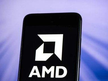 Kiev, Ukrayna - 10 Ekim 2018: Gelişmiş mikro aygıtlar logo akıllı telefon görüntülenen gördüm. Advanced Micro Devices, Inc. Santa Clara, bilgisayar işlemcileri ve ilgili t geliştiren California merkezli bir Amerikan çokuluslu yarı iletken şirketidir