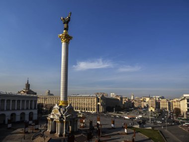 Kiev, Ukrayna - 19 Ekim 2018: Bağımsızlık Anıtı Kiev Maidan Nezalezhnosti (Bağımsızlık Meydanı) üzerinde bulunan bir zafer sütunu, Ukrayna için kutlanır.