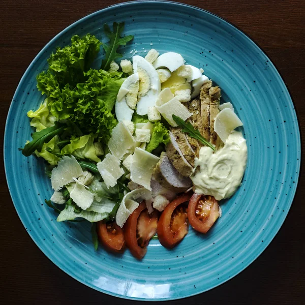 Salada Com Frango Tomate — Fotografia de Stock