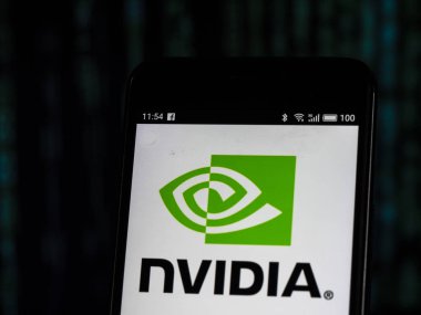 Kiev, Ukrayna - 26 Ekim 2018: NVIDIA Corporation logo akıllı telefon görüntülenen gördüm. 
