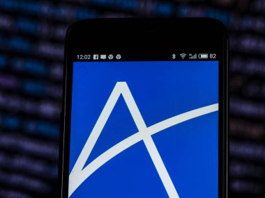 Kiev, Ukrayna - 31 Ekim 2018: APICS değil kâr kuruluş logosu akıllı telefon görüntülenen gördüm. APICS tedarik zinciri yönetimi ve bir değil, kar amacı gütmeyen uluslararası eğitim organizasyonu için sertifika programları, tren sunan ilişkilendirilmesidir