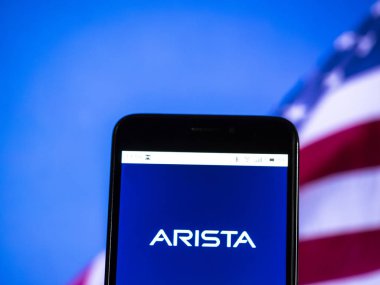 Kiev, Ukrayna - 6 Kasım 2018: Arista ağlar şirket logosu akıllı telefon görüntülenen gördüm. Arista ağlar Merkezi Santa Clara, Kaliforniya, ABD'de bulunan bir şirkettir bilgisayar ağ.