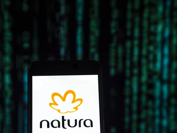 Киев Украина Ноя 2018 Логотип Компании Natura Показан Смартфоне Natura — стоковое фото