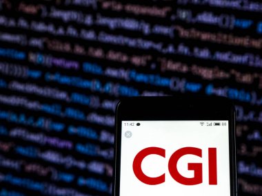 Kiev, Ukrayna - 30 Kasım 2018: şirket logosu danışmanlık CGI grup bilgi teknolojisi akıllı telefon görüntülenen gördüm