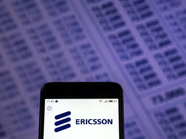 Kyjev Ukrajina Listopad 2018 Logo Společnosti Ericsson Telekomunikační Vidět Zobrazeného — Stock fotografie