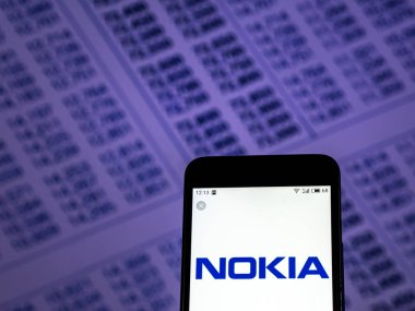 Kiev, Ukrayna - 3 Aralık 2018: Nokia telekomünikasyon şirket logosu akıllı telefon görüntülenen gördüm