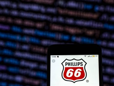 Kiev, Ukrayna - 6 Aralık 2018: Phillips 66 şirket logosu akıllı telefon görüntülenen gördüm.