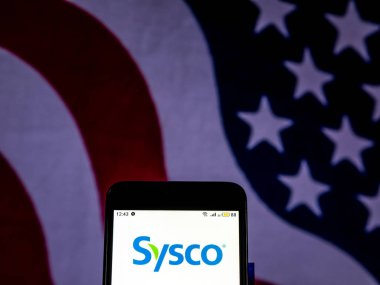Kiev, Ukrayna - 11 Aralık 2018: Sysco toptan şirket logosu akıllı telefon görüntülenen gördüm.