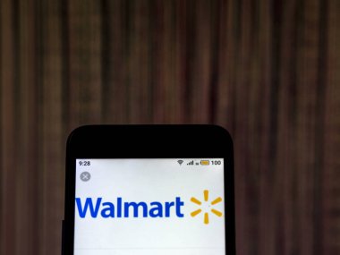 Kiev, Ukrayna - 10 Aralık 2018: Walmart logo akıllı telefon görüntülenen gördüm. 