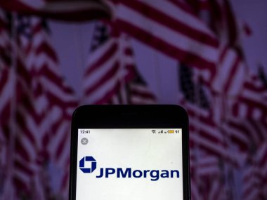 Kiev, Ukrayna - 10 Aralık 2018: Jpmorgan Chase yatırım bankacılığı şirket logosu akıllı telefon görüntülenen gördüm. 