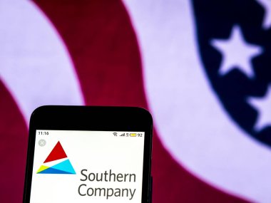 Kiev, Ukrayna - 16 Aralık 2018: Güney Şirket logosu akıllı telefon görüntülenen gördüm.