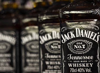 Kiev, Ukrayna - 16 Aralık, 2018:Jack Daniels bourbon viski deposuna