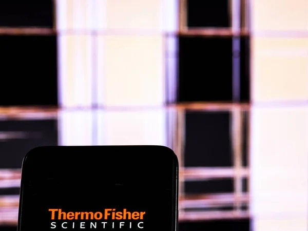 Kiev Ukrayna Aralık 2018 Thermo Fisher Bilimsel Şirket Logosu Akıllı — Stok fotoğraf