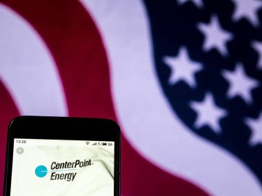 Kiev, Ukrayna - 26 Aralık 2018: Centerpoint enerji yarar şirket logosu akıllı telefon görüntülenen gördüm