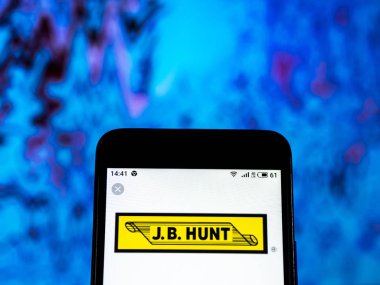 Kiev, Ukrayna - 29 Aralık 2018: J. d. Hunt şirket logosu akıllı telefon görüntülenen gördüm