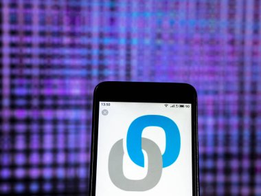 Kiev, Ukrayna - 30 Aralık 2018: Graybar dağıtım şirket logosu akıllı telefon görüntülenen gördüm