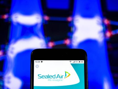 Kiev, Ukrayna - Jan 1, 2019: Kapalı hava şirket logosu akıllı telefon görüntülenen gördüm