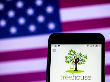 Kiev, Ukrayna - Jan 1, 2019: Treehouse şirket logosu akıllı telefon görüntülenen gördüm