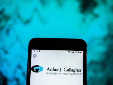 Kiev, Ukrayna - Jan 1, 2019: Arthur J. Gallagher & Co. sigorta şirket logosu akıllı telefon görüntülenen gördüm
