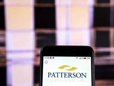 Kiev, Ukrayna - Jan 4, 2019: Patterson şirketleri logo akıllı telefon görüntülenen gördüm
