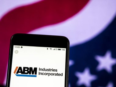 Kiev, Ukrayna - Jan 5, 2019: Abm sanayi tesis yönetimi şirket logosu akıllı telefon görüntülenen gördüm