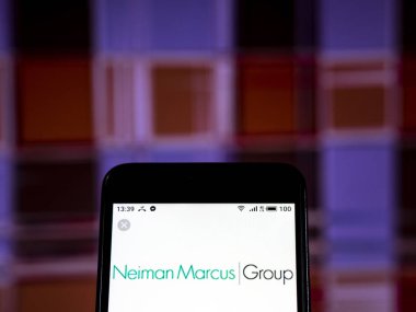 Kiev, Ukrayna - 8 Ocak 2019: Neiman Marcus mağaza şirket logosu akıllı telefon görüntülenen gördüm.