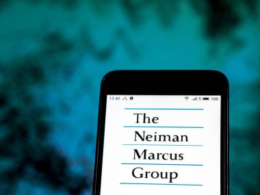 Kiev, Ukrayna - 8 Ocak 2019: Neiman Marcus mağaza şirket logosu akıllı telefon görüntülenen gördüm.