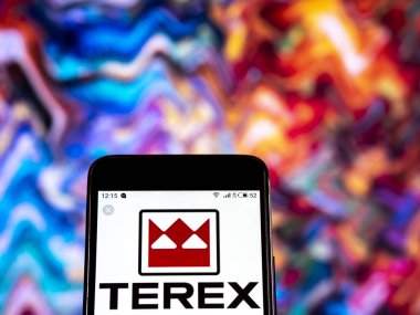 Kiev, Ukrayna - 9 Ocak 2019: Terex üretim şirket logosu akıllı telefon görüntülenen gördüm.