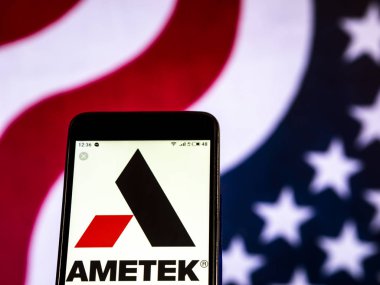 Kiev, Ukrayna - 9 Ocak 2019: Ametek A.ş üretim şirket logosu akıllı telefon görüntülenen gördüm.