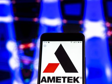Kiev, Ukrayna - 9 Ocak 2019: Ametek A.ş üretim şirket logosu akıllı telefon görüntülenen gördüm.