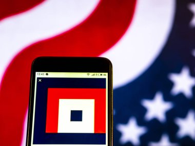 Kiev, Ukrayna - 9 Ocak 2019: Kao mali grup finansal hizmetler şirket logosu akıllı telefon görüntülenen gördüm.