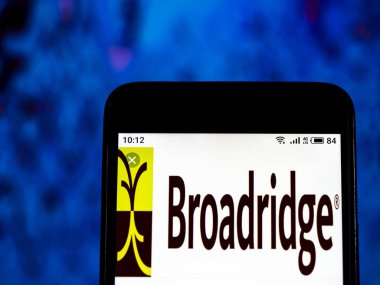 Kiev, Ukrayna - 10 Jan 2019: Broadridge finansal çözümler şirket logosu akıllı telefon görüntülenen gördüm.