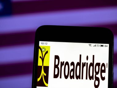 Kiev, Ukrayna - 10 Jan 2019: Broadridge finansal çözümler şirket logosu akıllı telefon görüntülenen gördüm.