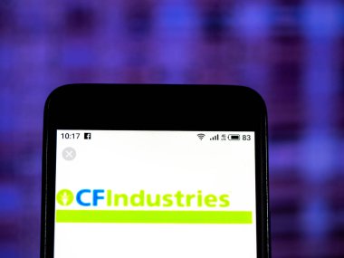 Kiev, Ukrayna - 10 Jan 2019: Cf imalat sanayi şirket logosu akıllı telefon görüntülenen gördüm.