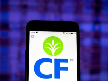 Kiev, Ukrayna - 10 Jan 2019: Cf imalat sanayi şirket logosu akıllı telefon görüntülenen gördüm.