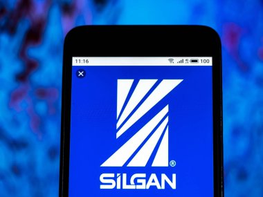 Kiev, Ukrayna - 11 Ocak 2019: Silgan Holdings şirket logosu akıllı telefon görüntülenen gördüm.