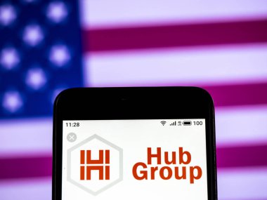 Kiev, Ukrayna - 11 Ocak 2019: Hub grup taşıma şirket logosu akıllı telefon görüntülenen gördüm.